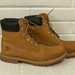 Women's Size 11 Timberland 6" Premium Boots